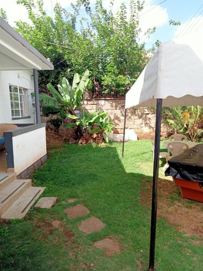 Pinkroses Gardens Hostel Найроби Экстерьер фото