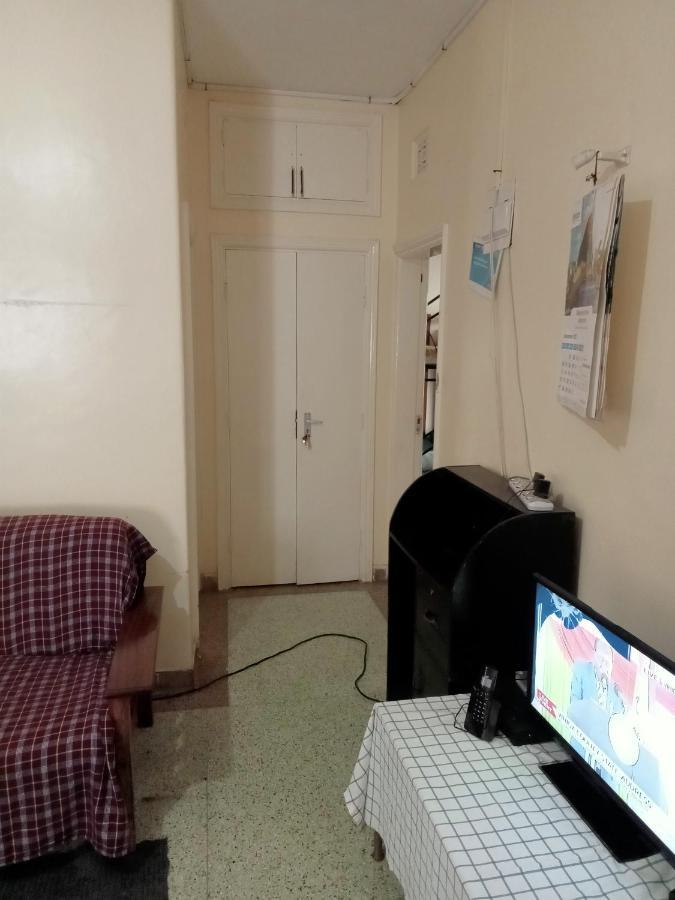 Pinkroses Gardens Hostel Найроби Экстерьер фото